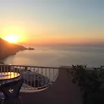 Hotel Holiday Hotel