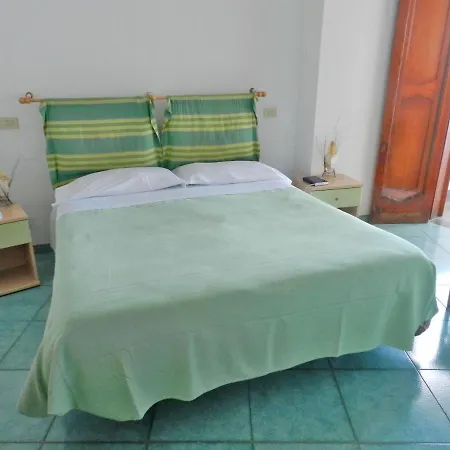 Hotel Hotel Holiday Praiano