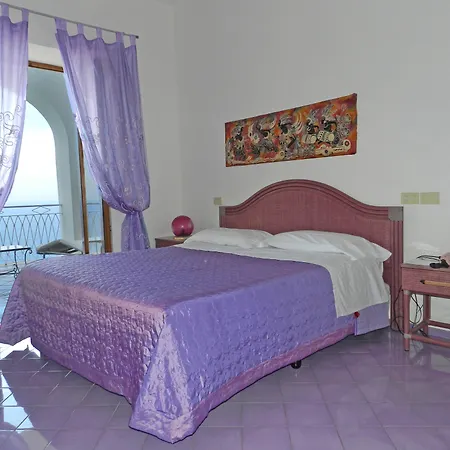 Hotel Hotel Holiday