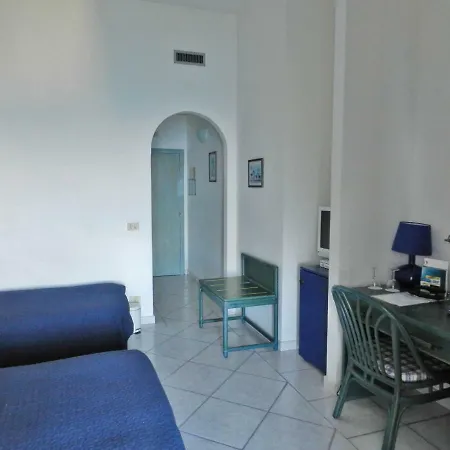 Hotel Holiday Hotel 3*