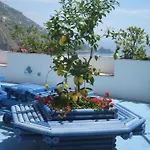 Hotel Holiday 3*