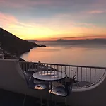 فندق Hotel Holiday برايانو