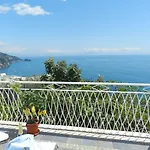 Hotel Holiday 3*
