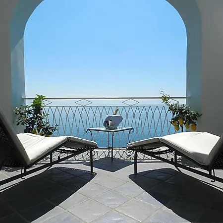 Hotel Holiday Hotel 3*