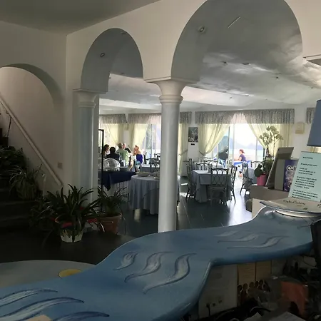 Hotel Holiday 3* Praiano